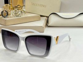 Picture of Valentino Sunglasses _SKUfw47394470fw